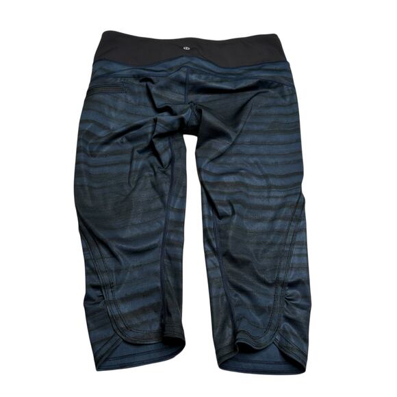 LULULEMON Black Blue Striped Top Speed Cropped Leggings Women's Size 8 Gym - Picture 2 of 7